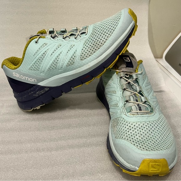 Salomon Vibe mint blue green sneakers size 8 worn only a few times - Picture 2 of 13
